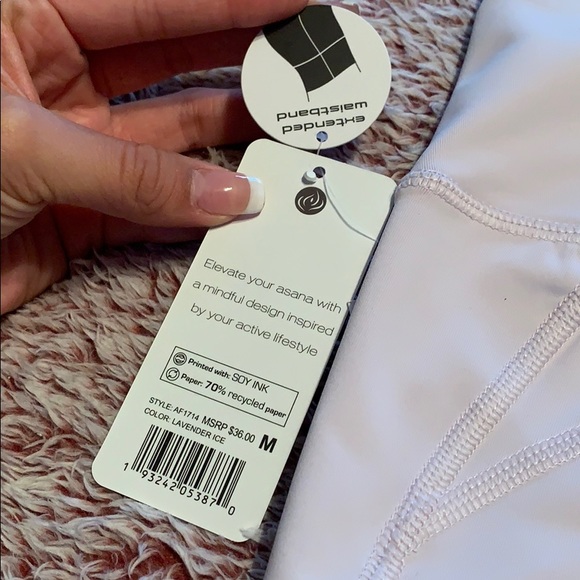 NWT Yoga Leggings 🧘🏻♀️ - Picture 3 of 3